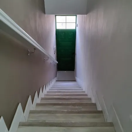 Apartment 51 Avenue *